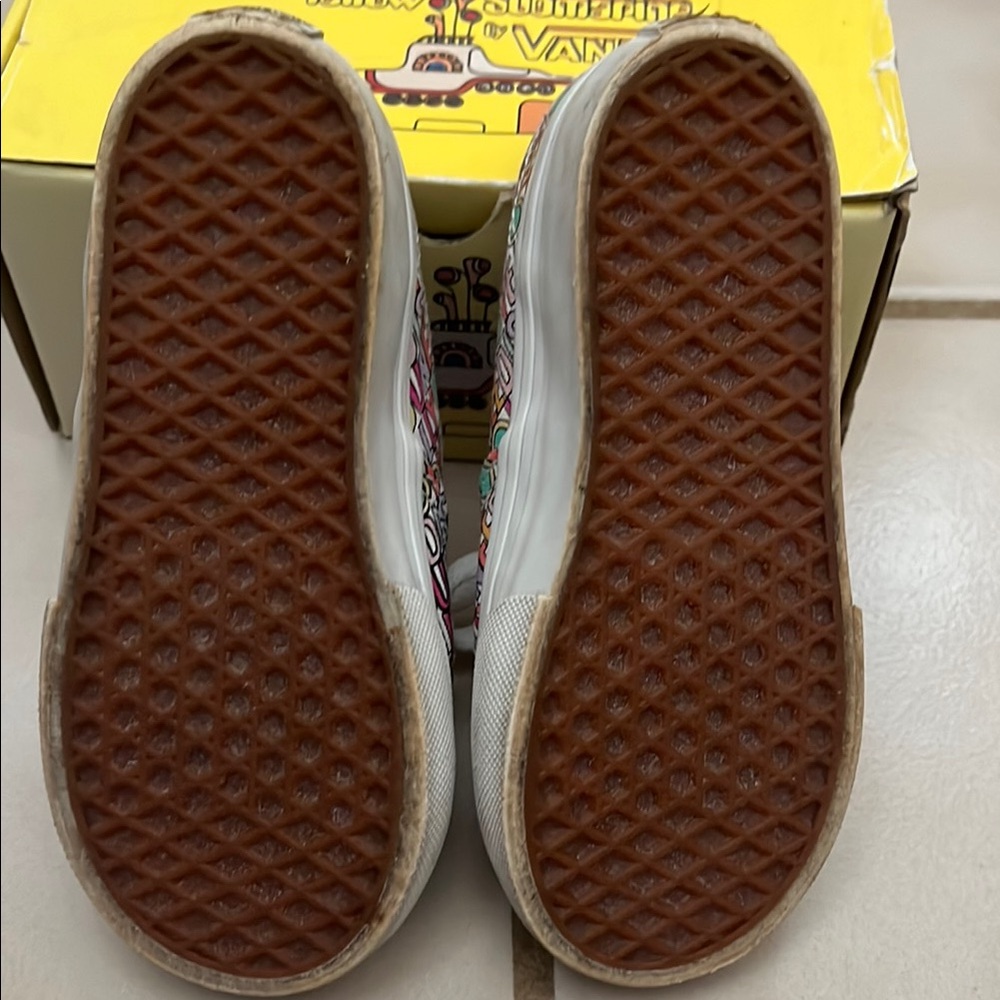 Vans The Beatles Yellow Submarine - Picture 3 of 5